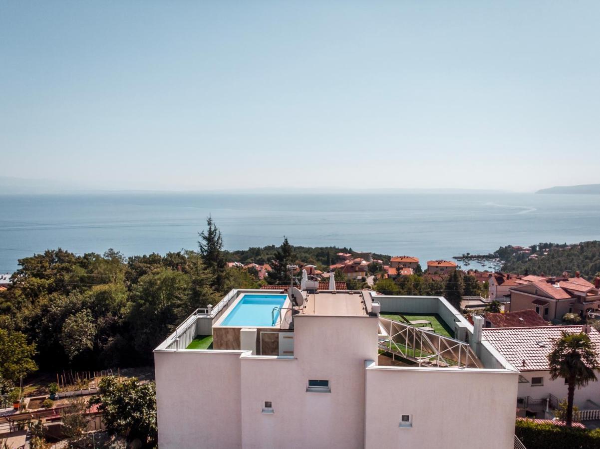 Apartment Mara Opatija With Rooftop Swimming Pool Ičići Exterior foto